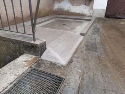 Bodenplatte für einen Rollstuhllift
